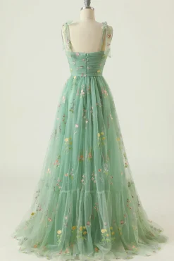 Vestido de baile azul azul cinza com bordado
