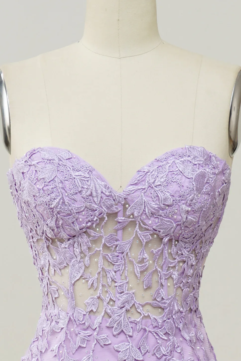 Vestido de baile com apliques sereia roxo