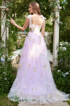 Vestido de Baile Com Bordado Lilás