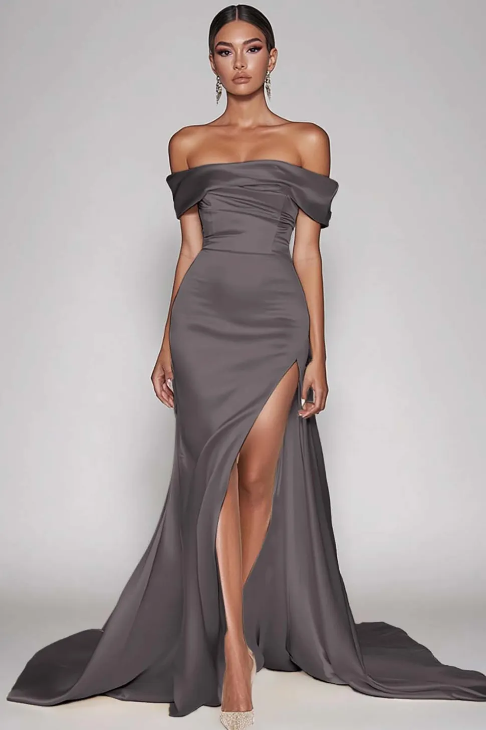 Vestido de Baile com Fenda Cabernet Fora do Ombro Cetim Longo