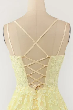 Vestido de baile de alças de espaguete amarelo