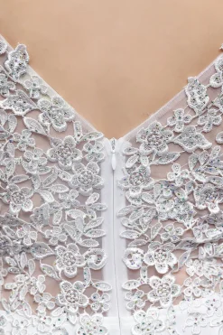 Vestido de baile de aplique branco