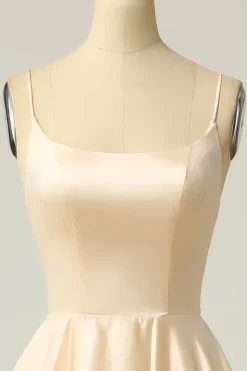 Vestido de baile de cetim azul azul real