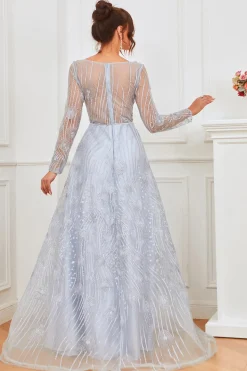 Vestido de baile de contas azul claro com mangas