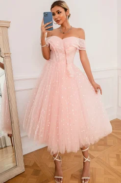 Vestido de baile de corações de ombro rosa fora do ombro