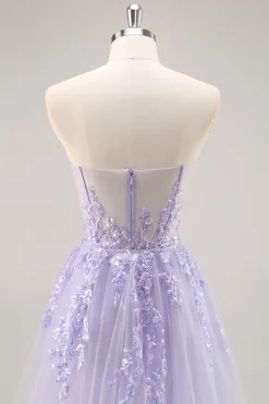 Vestido de baile de formatura de espartilho sem alças lilás com sobreposição destacável