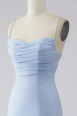 Vestido de baile de formatura de sereia azul claro brilhante com fenda