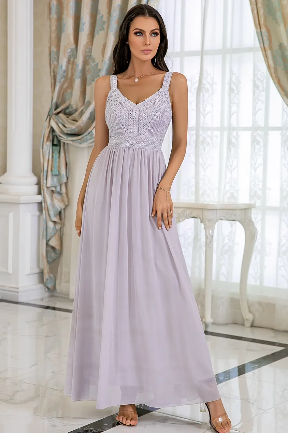 Vestido de baile de lantejoulas cinzentas
