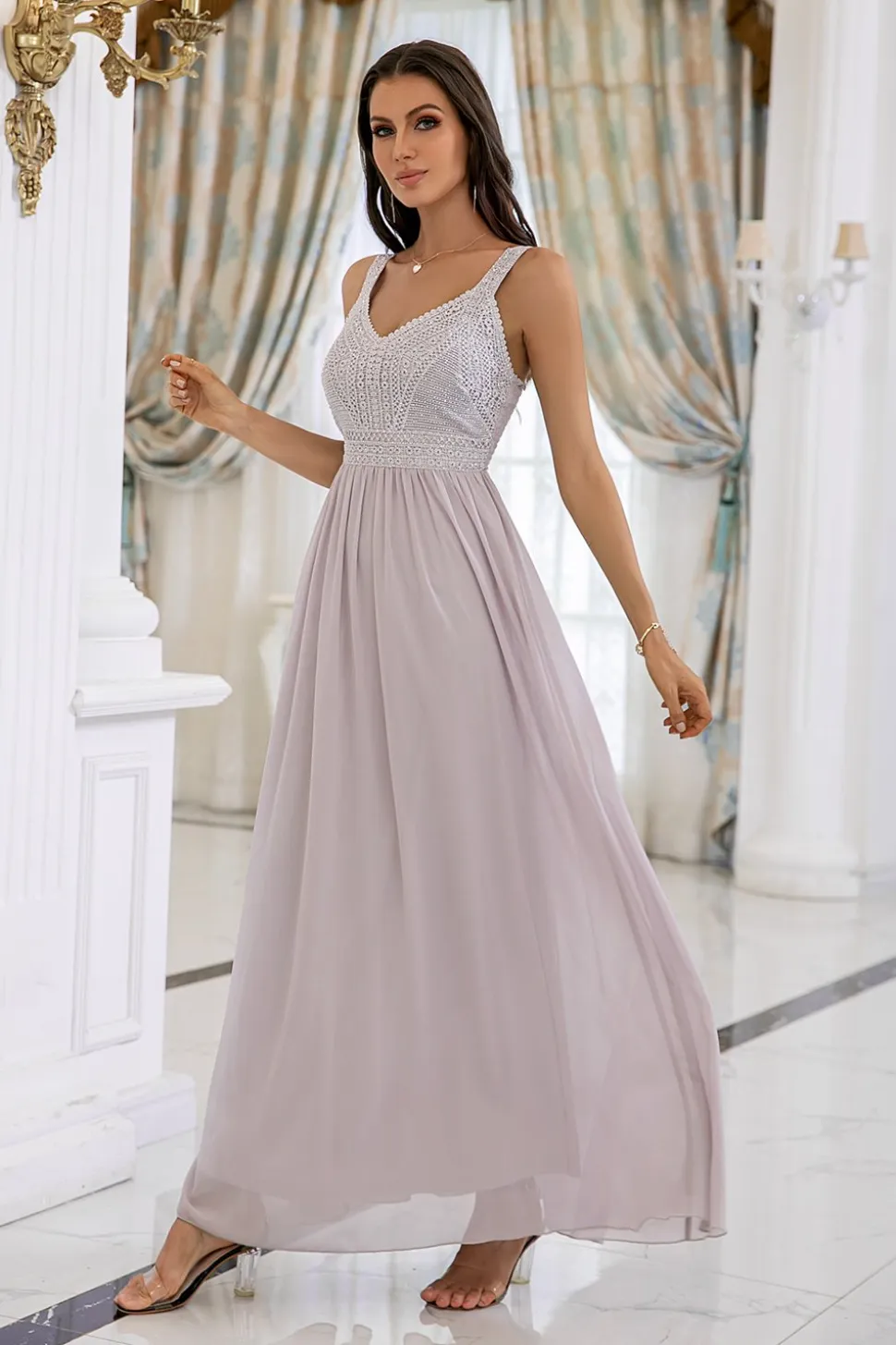 Vestido de baile de lantejoulas cinzentas