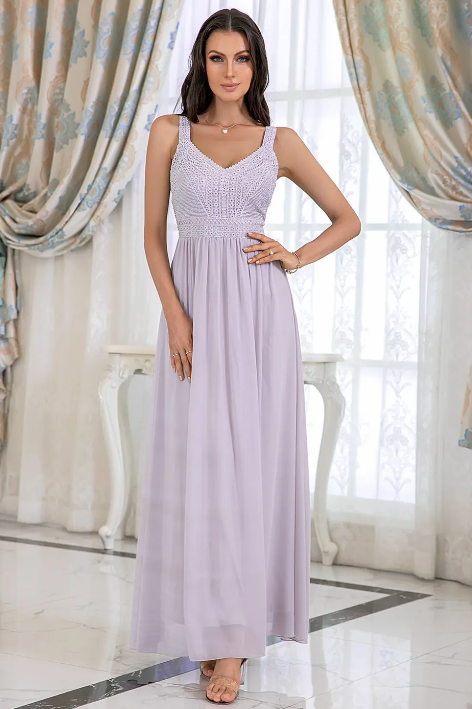 Vestido de baile de lantejoulas cinzentas