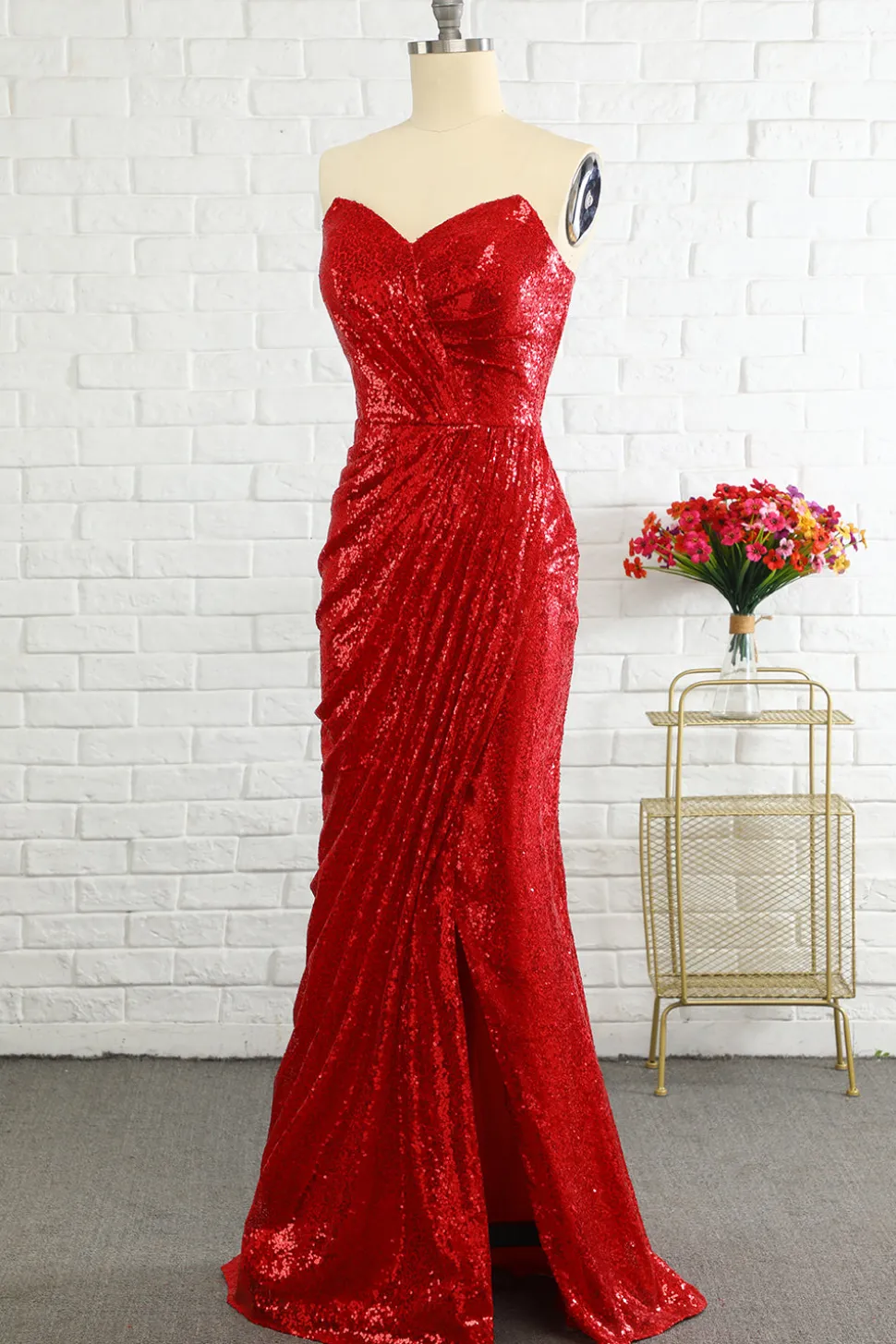 Vestido de baile de lantejoulas vermelhas de Sheath Sweetheart Com Lantejoulas