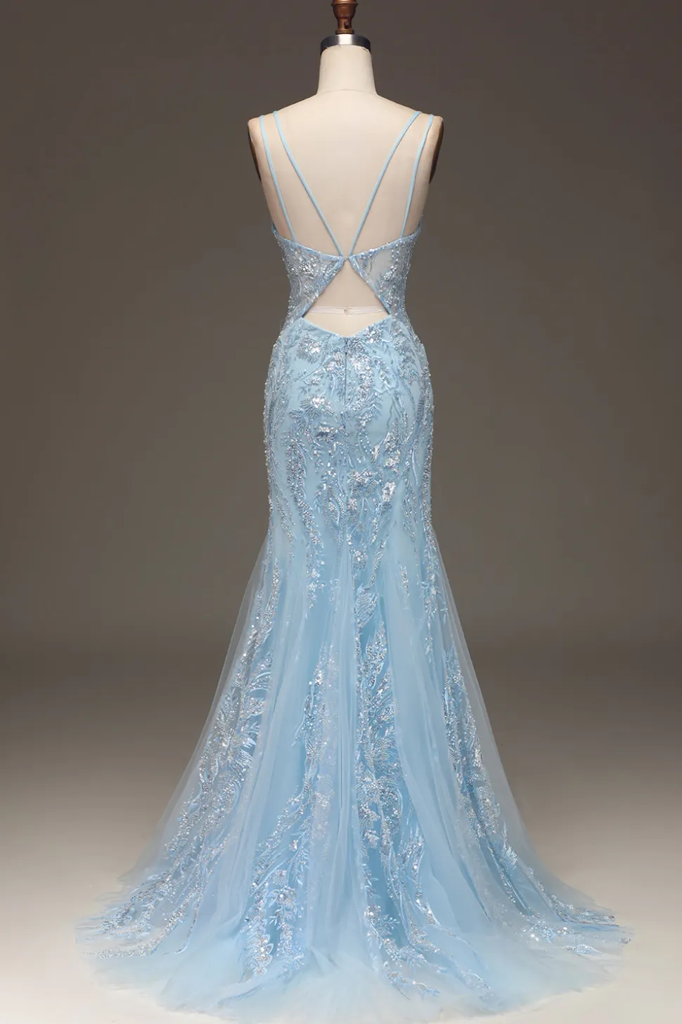 Vestido de baile de sereia de tule azul com frisado