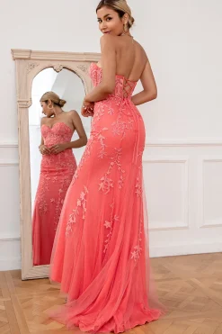 Vestido de baile de tule de coral