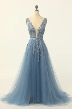 Vestido de baile de tulle azul com apliques