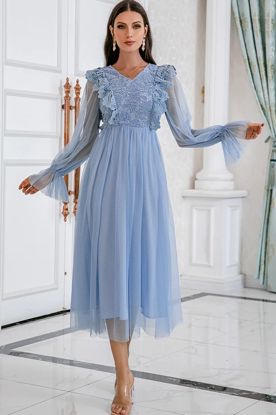 Vestido de baile de tulle de manga comprida azul