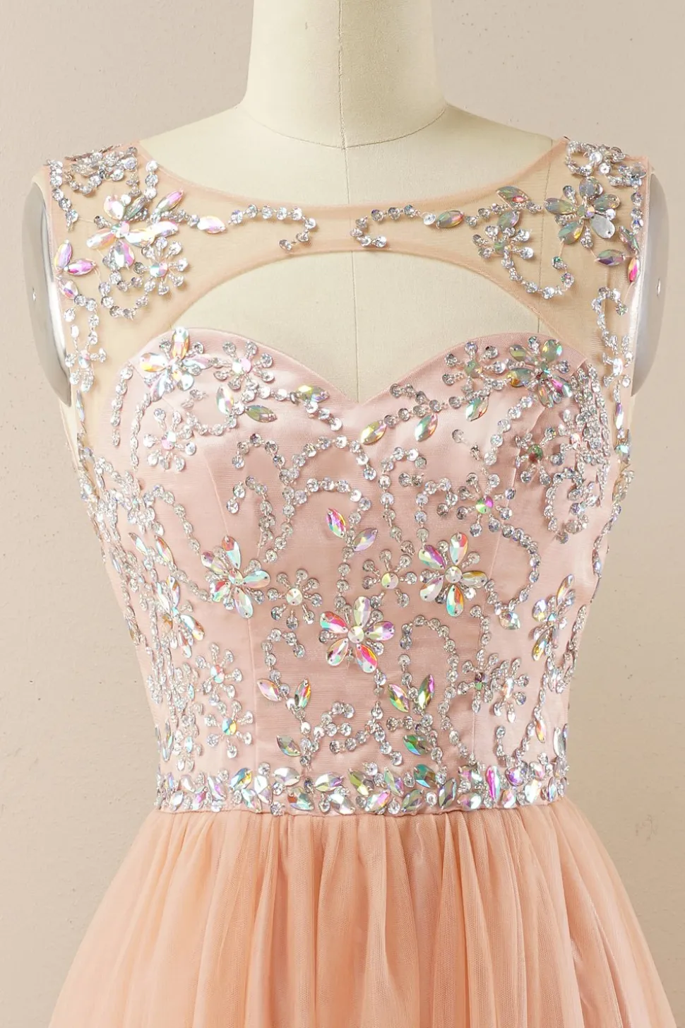 Vestido de baile de tulle de missanga