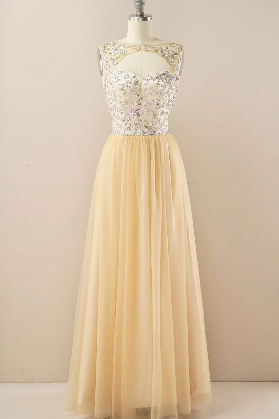 Vestido de baile de tulle de missanga