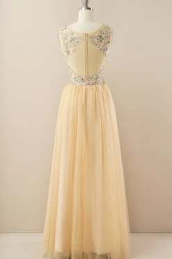 Vestido de baile de tulle de missanga