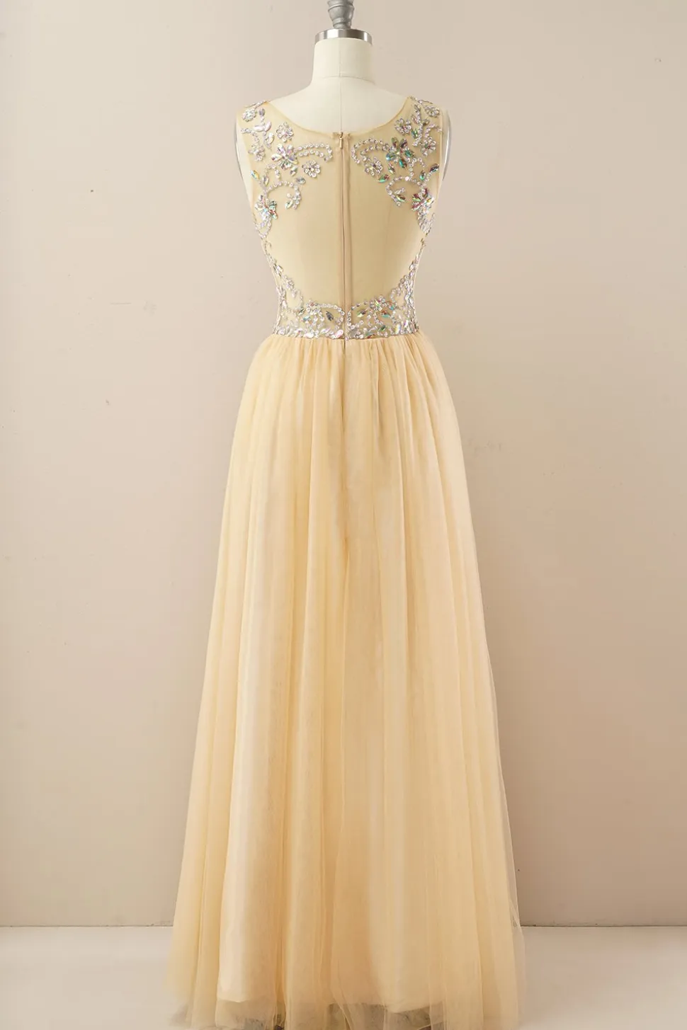 Vestido de baile de tulle de missanga