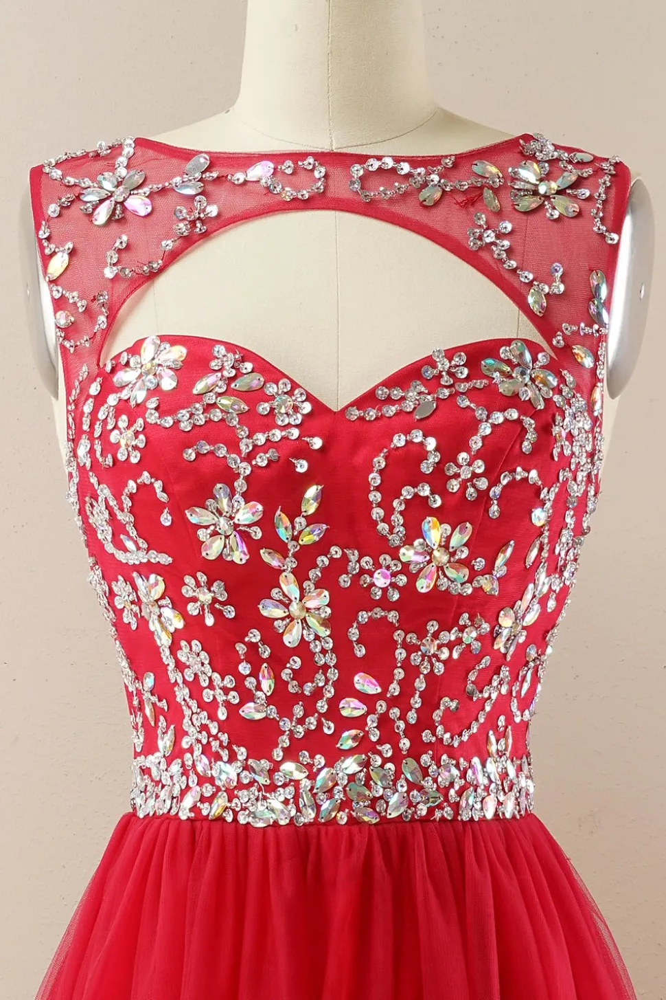 Vestido de baile de tulle de missanga