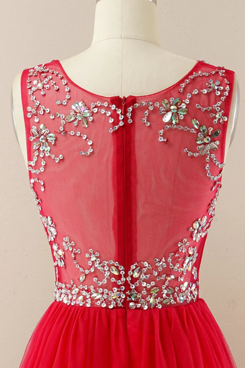 Vestido de baile de tulle de missanga