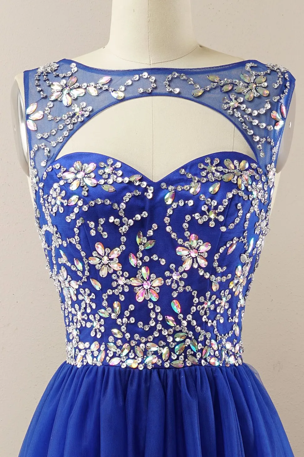 Vestido de baile de tulle de missanga
