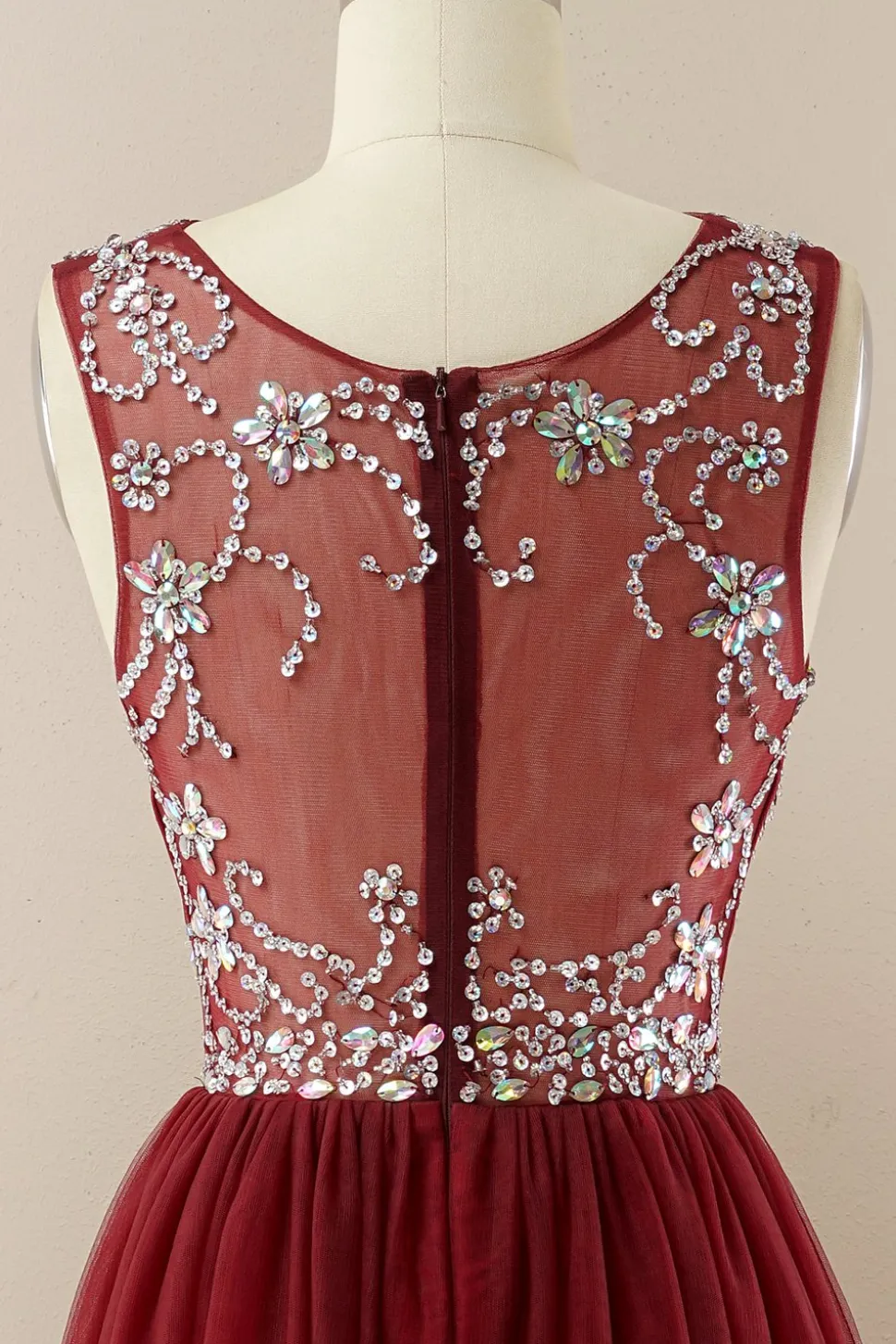 Vestido de baile de tulle de missanga