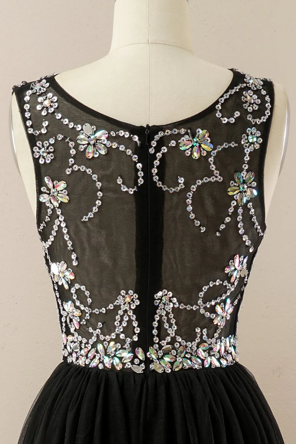 Vestido de baile de tulle de missanga