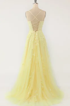 Vestido de baile de tulle roxo com apliques