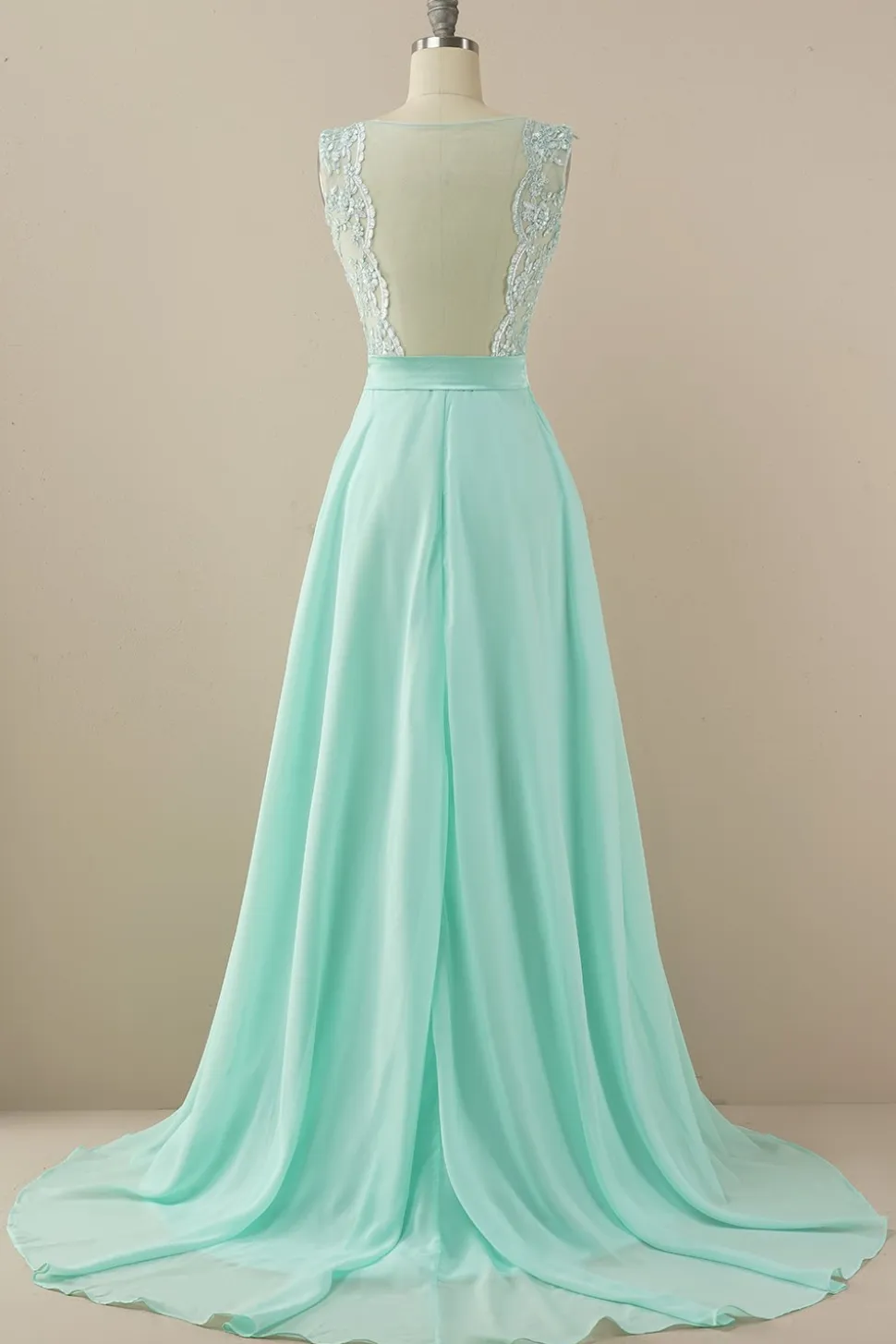 Vestido de baile longo applique