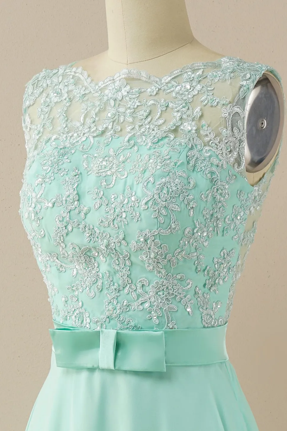 Vestido de baile longo applique