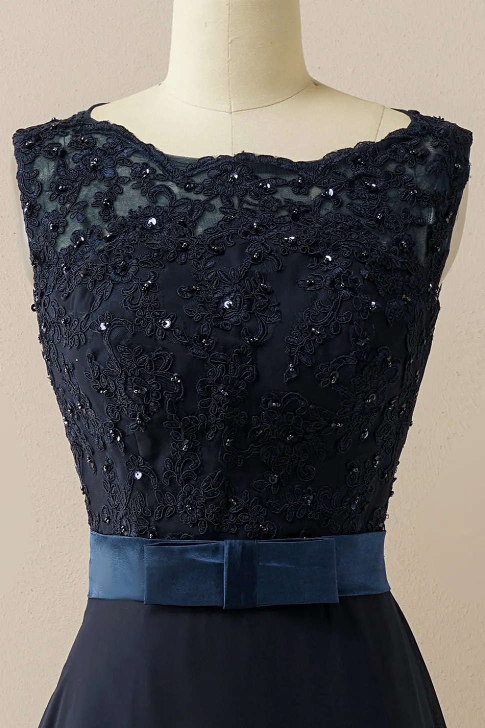 Vestido de baile longo applique