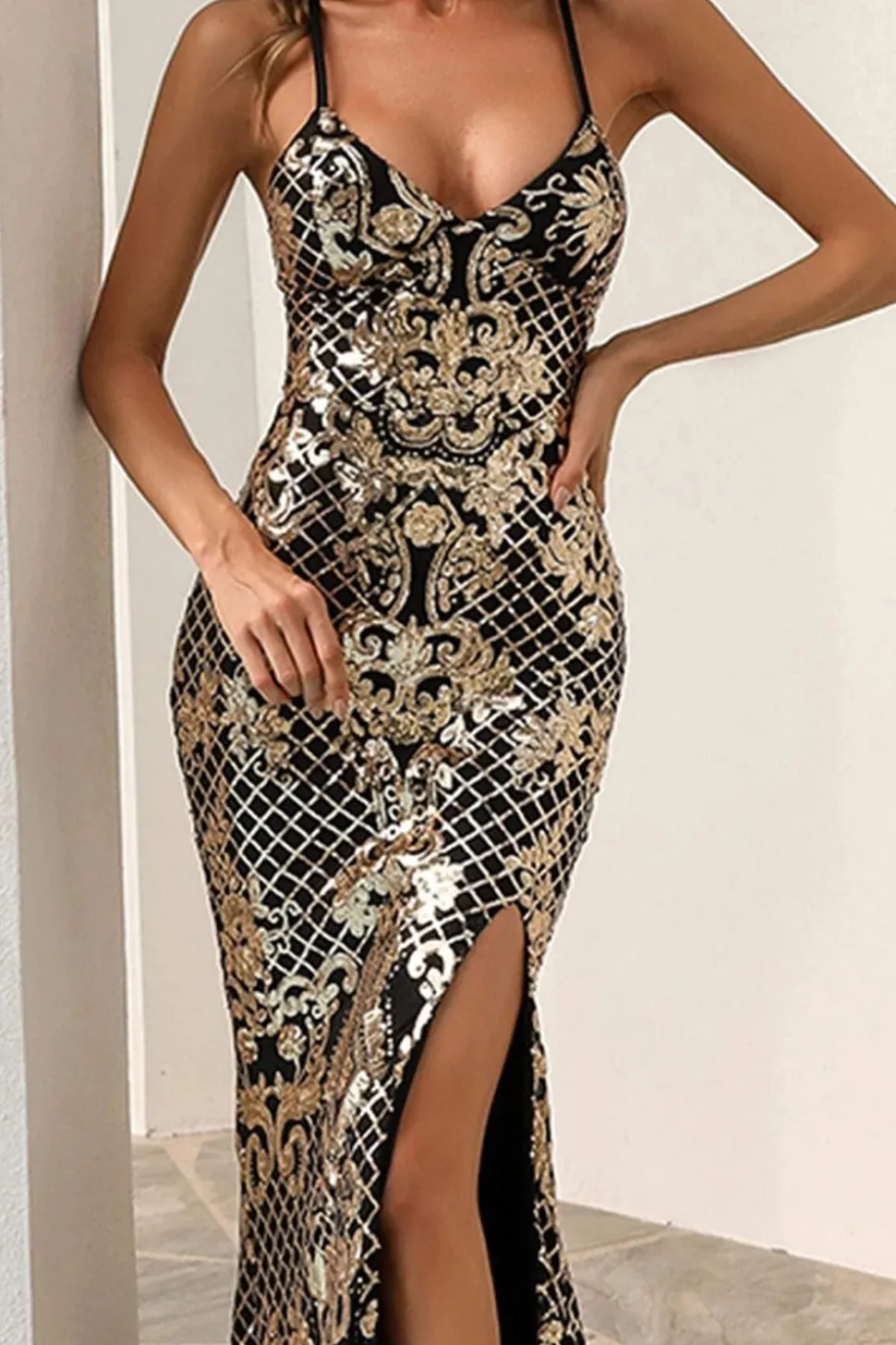 Vestido de baile longo da sereia de lantejoulas de ouro