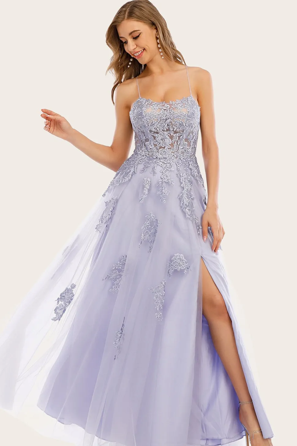Vestido de baile longo de lavanda tulle com renda