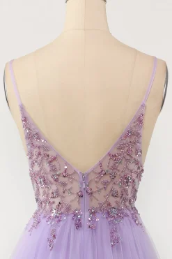 Vestido de baile longo de tulle de contas roxas