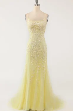 Vestido de baile longo de sereia roxa clara com apliques