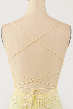 Vestido de baile longo de sereia roxa clara com apliques