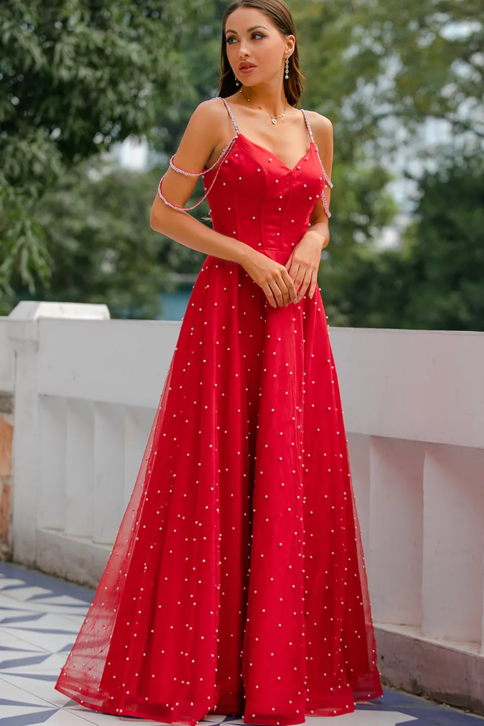 Vestido de baile longo frisado vermelho