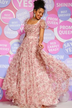 Vestido de baile pescoço quadrado rosa
