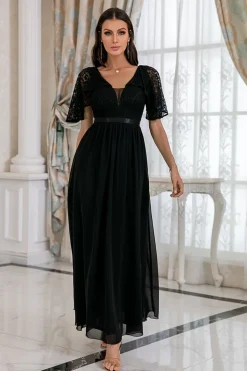Vestido de baile sem costas de renda preta