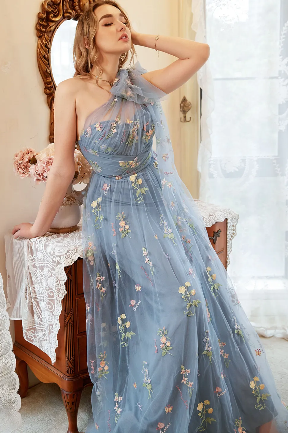 Vestido de Baile Um Ombro Azul Mais Tamanho Com Bordado