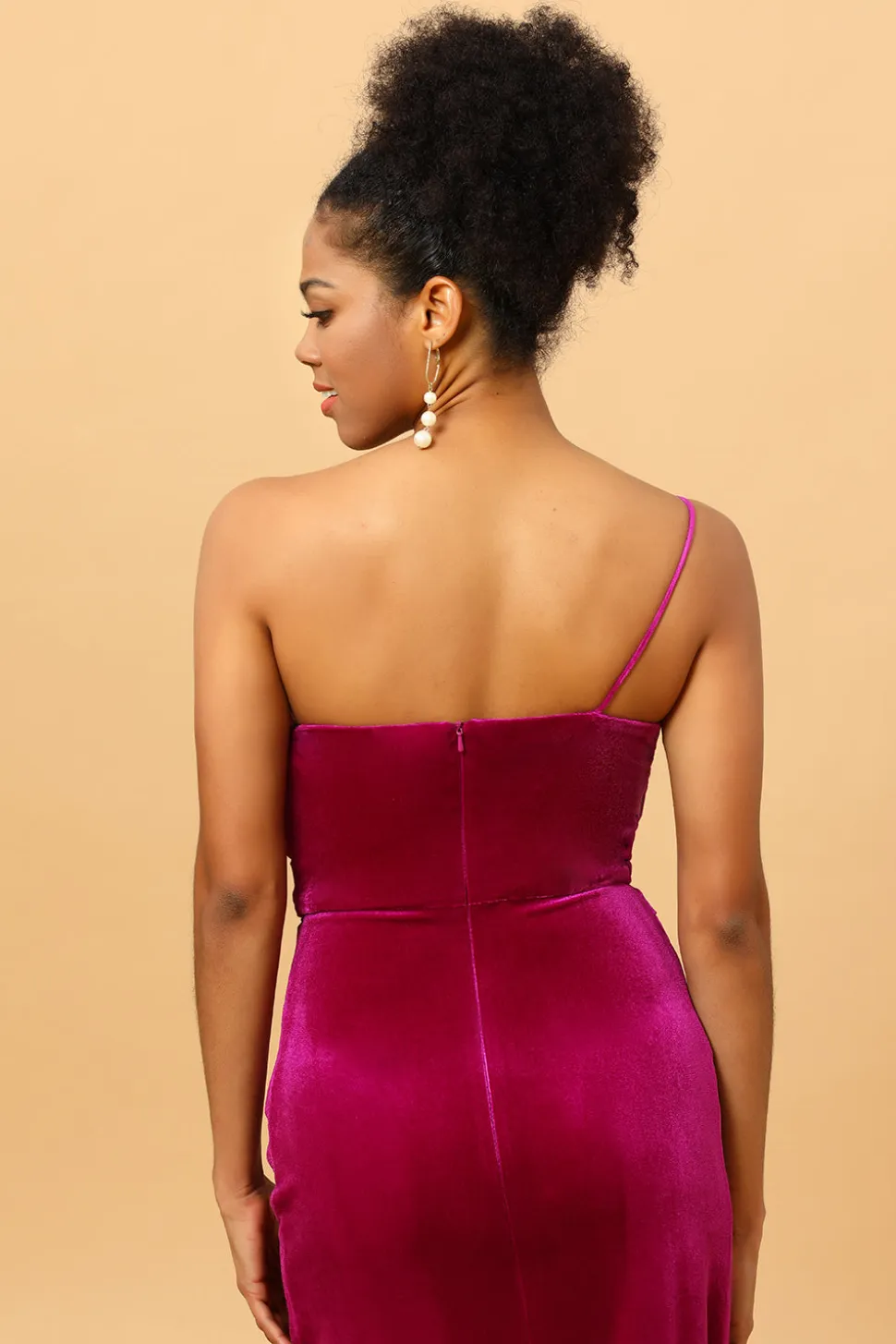 Vestido de baile veludo um ombro