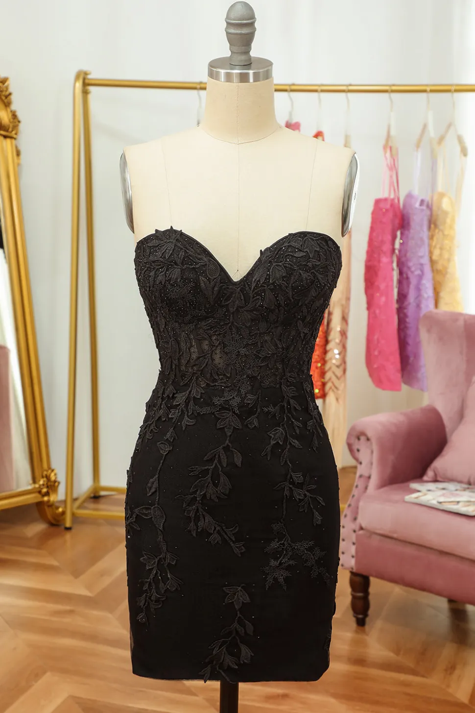 Vestido de Cóctel Com Apliques Roxo