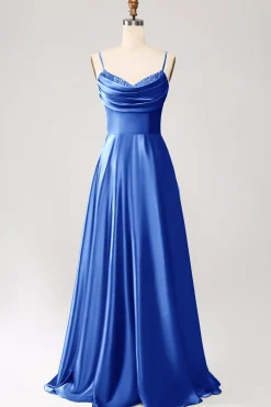 Vestido de cerimônia de cetim azul empoeirado com alças finas em linha A