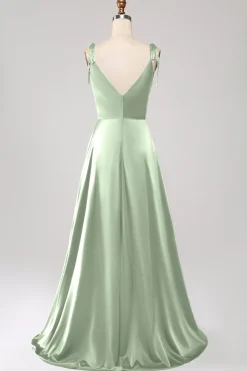 Vestido de Cerimônia Dusty Sage com alças finas franzido e fenda
