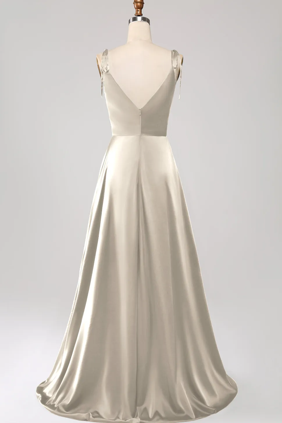 Vestido de Cerimônia Dusty Sage com alças finas franzido e fenda
