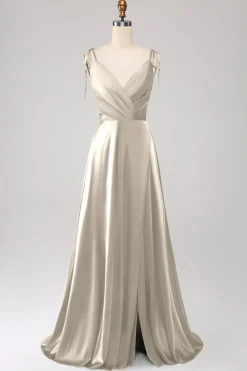 Vestido de Cerimônia Dusty Sage com alças finas franzido e fenda