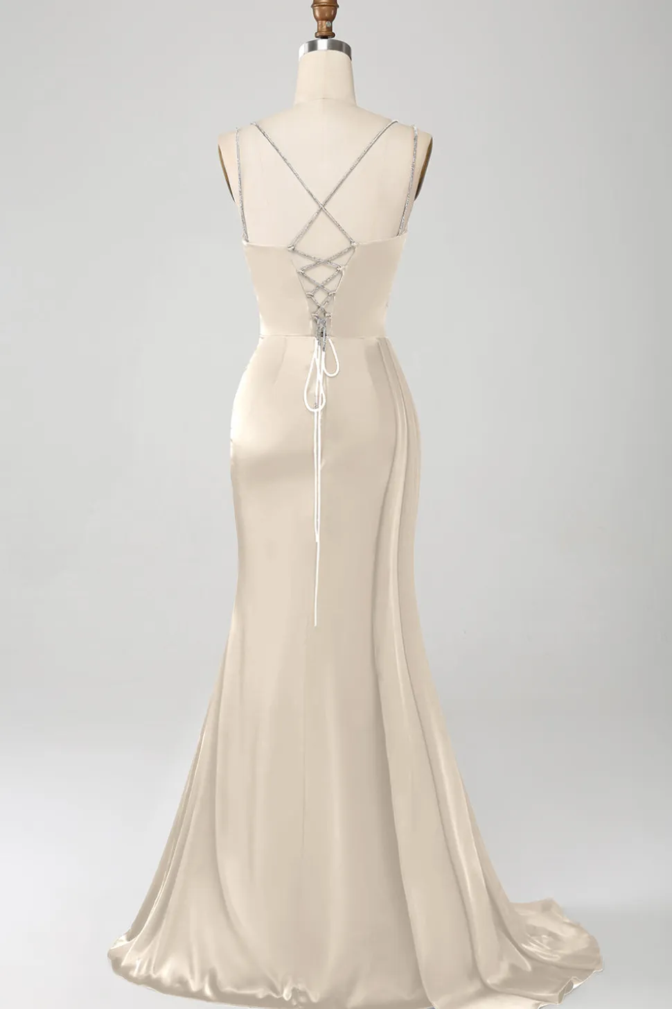 Vestido de cerimônia longo de cetim com alças finas azul sereia empoeirado