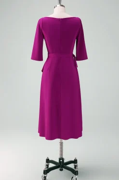 Vestido de cocktail assimétrico roxo com meias mangas