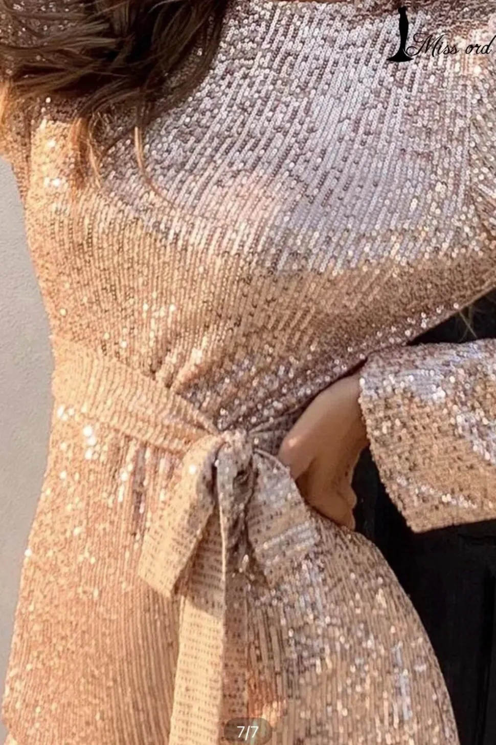 Vestido de cocktail Glitter de mangas compridas com oco